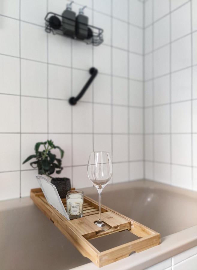 INIKAMA: Designer Apartment im Grünen – Netflix Rosengarten  Exterior foto